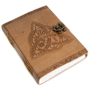 Handgjord anteckningsbok läder med keltisk knut (17,5 x 13 cm)