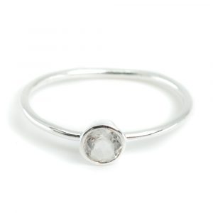 Månadsten Ring Bergkristall April - 925 Silver (storlek 17)